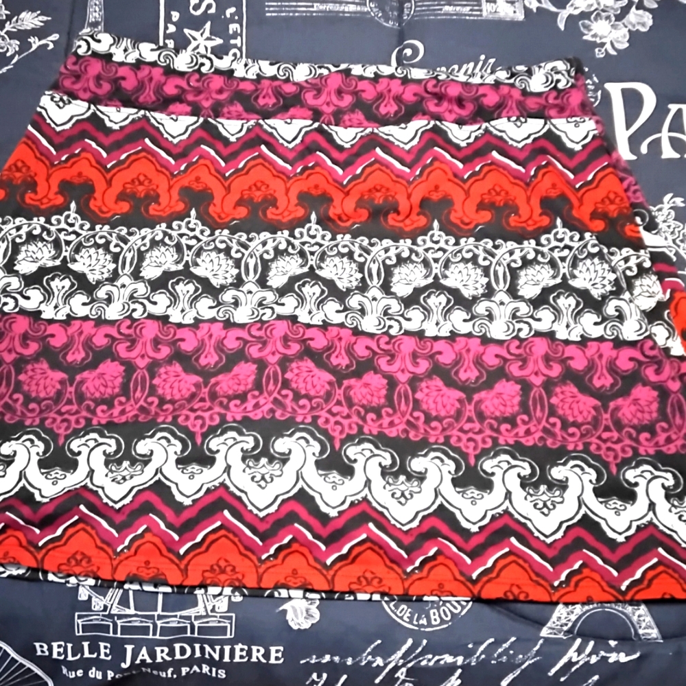 Tranquility by Colorado Clothing Black and Pink Patterned Skirt